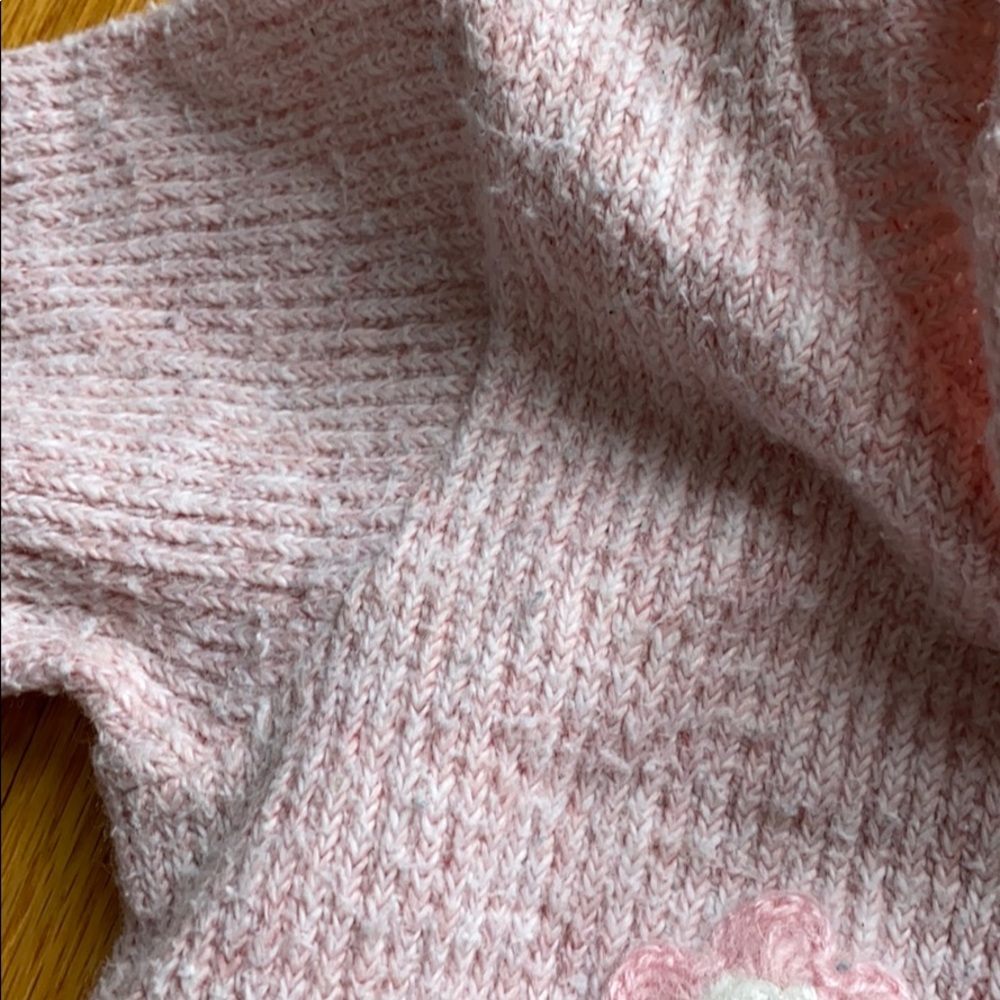 Sweater - Picture 4 of 4
